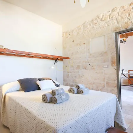 Td Trulli Albapetra Pool Olive Trees * פולינאנו א מארה