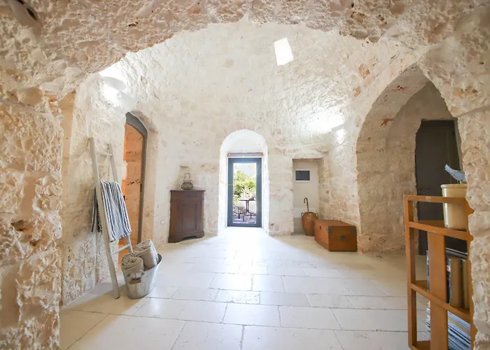 Td Trulli Albapetra Pool & Olive Trees *